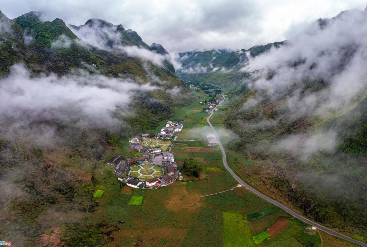 O'Chau Meo Vac Homestay Ha Giang 外观 照片